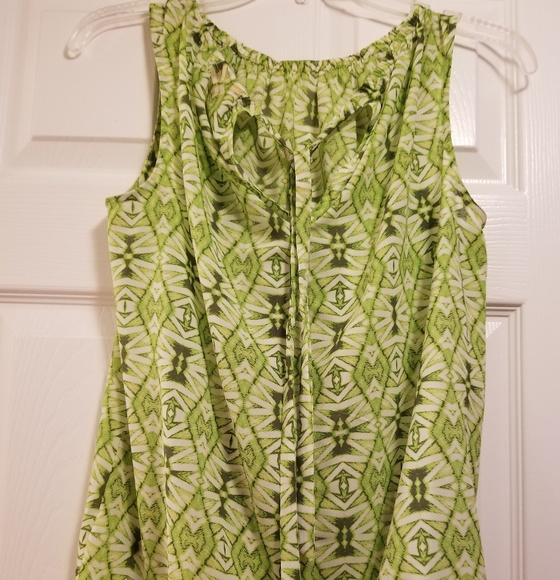 Top - Picture 2 of 3